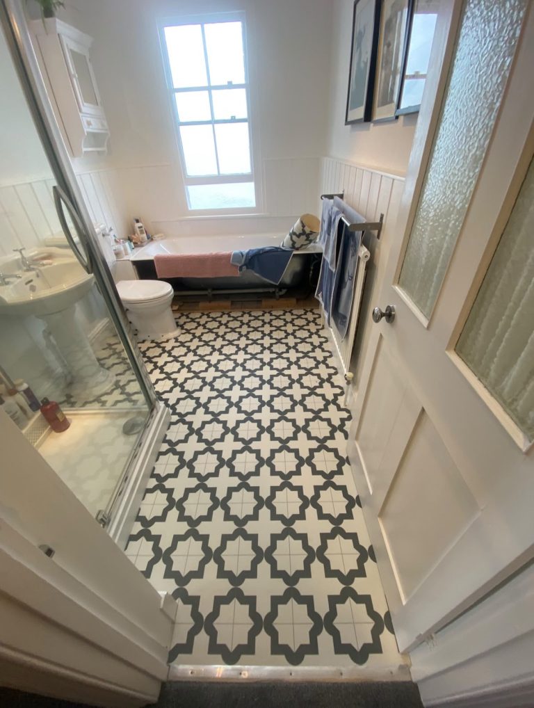 Decorative patterned tiles
